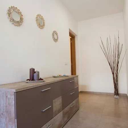 F&m 'con Terraza Y Tranquilidad'