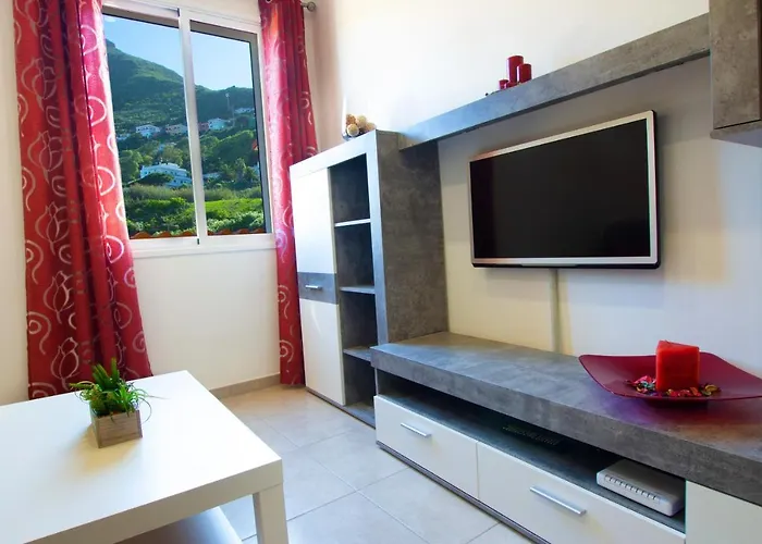 F&m 'con Terraza Y Tranquilidad'